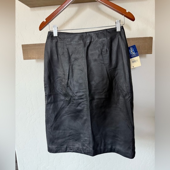 Hilard & Hanson|Vintage black 100% lamb leather pencil skirt size 6•••NWT - Picture 4 of 9